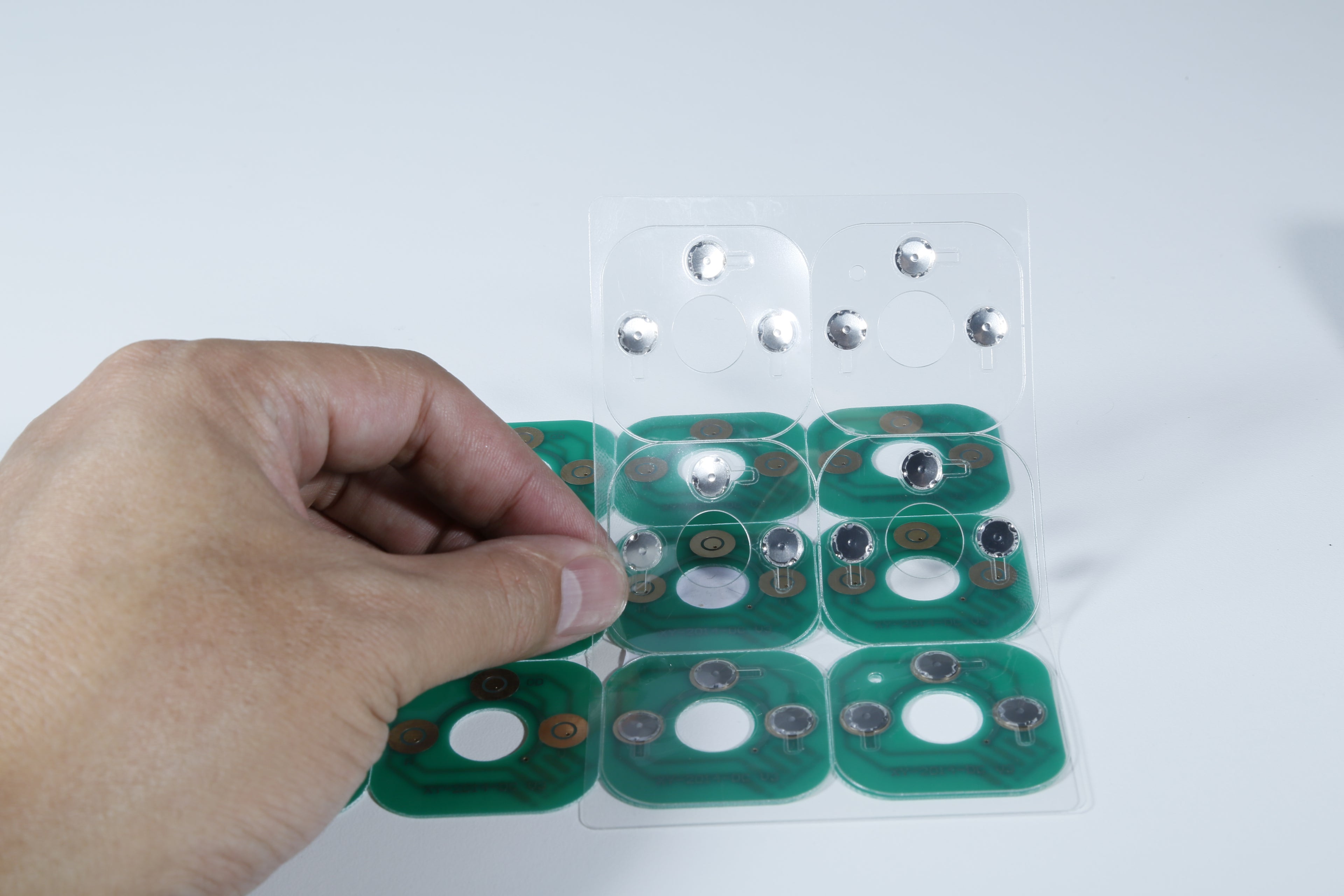 SD-L2a7747 Round & Triangle Dual Dome Array | 7mm Dome Full-Sheet Mounting Solution | Designed for Electronic Levels